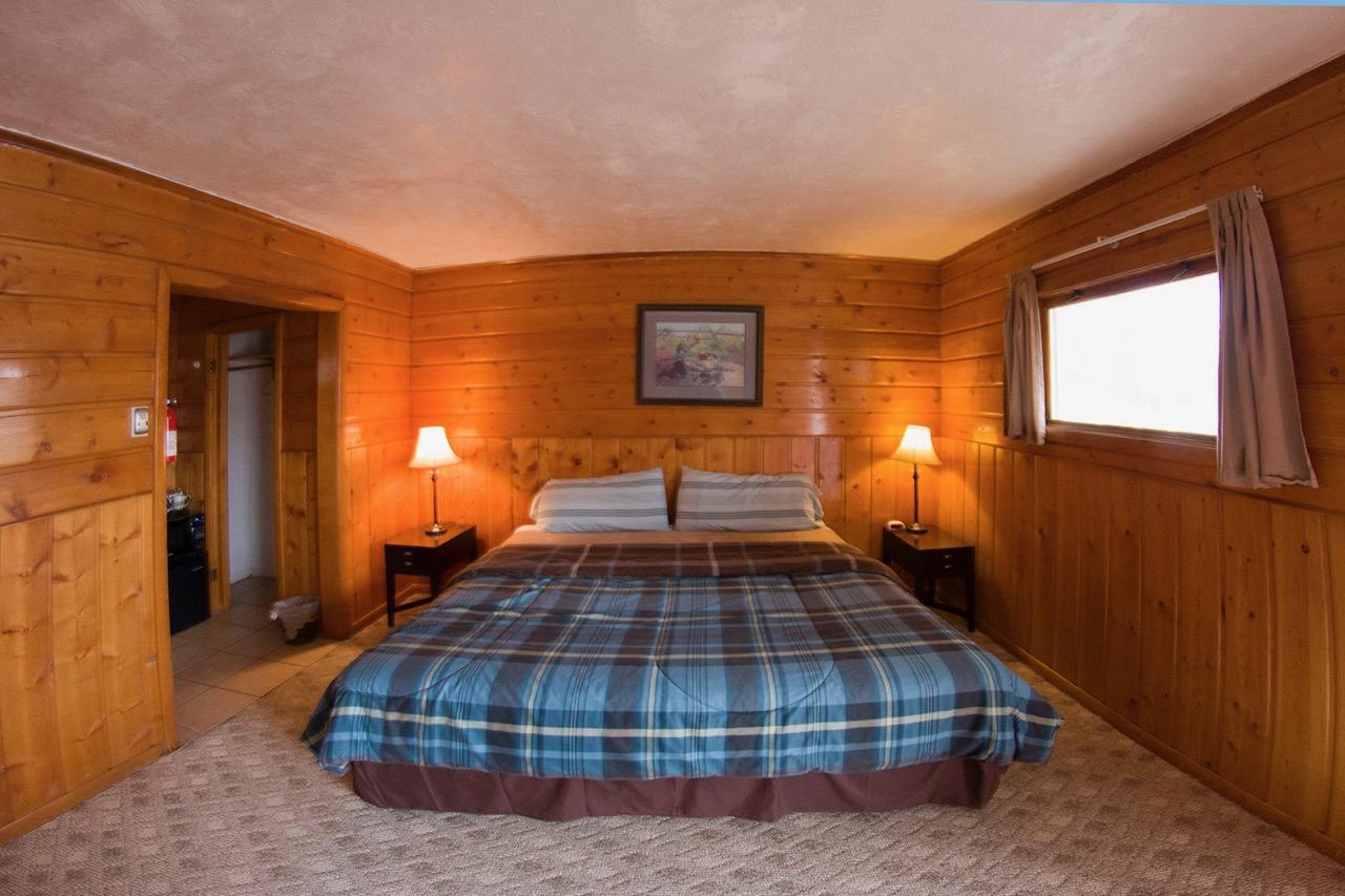 Yellowstone Holiday Motel Запад Йеллоустон Экстерьер фото